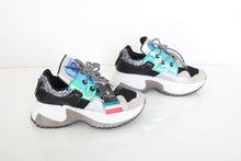 Load image into Gallery viewer, SANTA BARBARA SPORTS