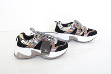 Load image into Gallery viewer, SANTA BARBARA SPORTS