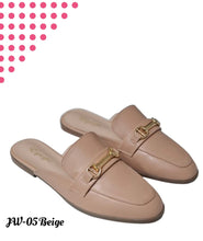 Load image into Gallery viewer, EQUIPE SLIPPERS