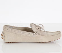 Load image into Gallery viewer, Pallenera Suede Moccasin