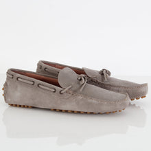 Load image into Gallery viewer, Pallenera Suede Moccasin
