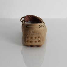 Load image into Gallery viewer, Pallenera Suede Moccasin