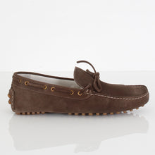 Load image into Gallery viewer, Pallenera Suede Moccasin