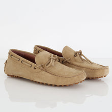 Load image into Gallery viewer, Pallenera Suede Moccasin