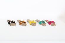 Load image into Gallery viewer, EQUIP SLIPPERS
