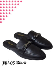 Load image into Gallery viewer, EQUIPE SLIPPERS
