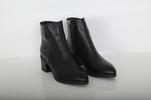 Load image into Gallery viewer, LADIES BOOTS - MID BOOT
